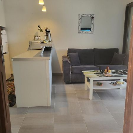 Bel Appartement A 300 Metres De La Plage +Parking Valras-Plage Bagian luar foto